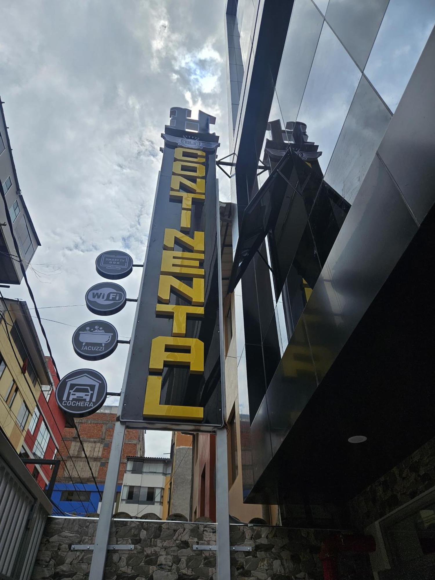 Continental Inn クスコ エクステリア 写真